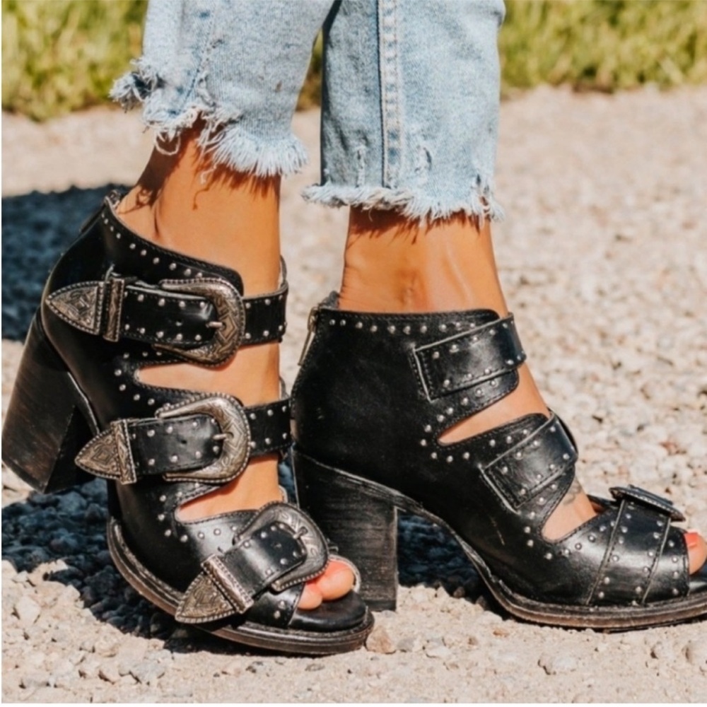 Black Studded Buckle Heeled Sandals - Women's Fashion Footwear